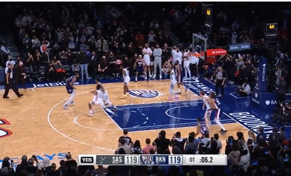 1641761533400031862.gif K1体育网站-菜鸟得分手绝杀马刺!篮网终结主场5连败仍有隐患